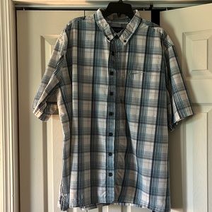Short sleeve button down